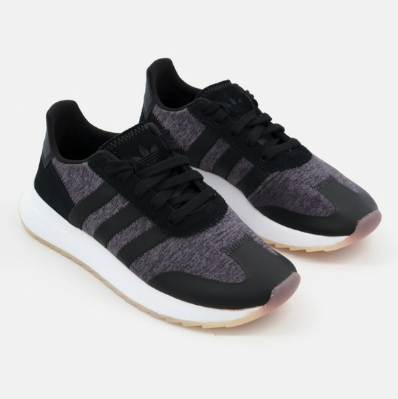 Adidas Flashback FLB Runner Black Charcoal Grey Running Sneaker CQ1970 Women's 6 - Picture 1 of 12